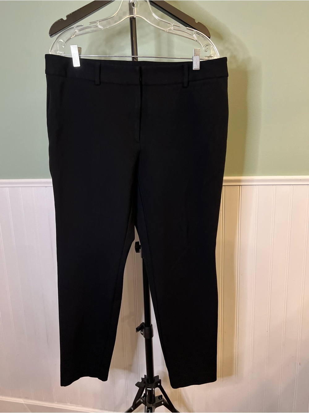 Karl Lagerfeld Black Tailored Straight Dress Pants With Stretch. Size 14